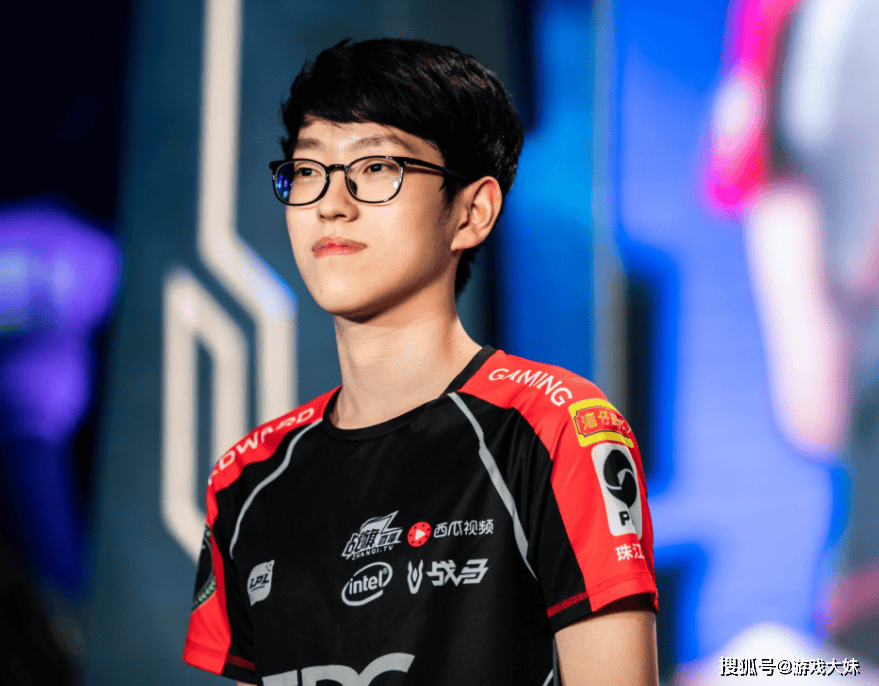 -Scout在C9比赛中突破纪录，赛事规则更新引发热议！的简单介绍